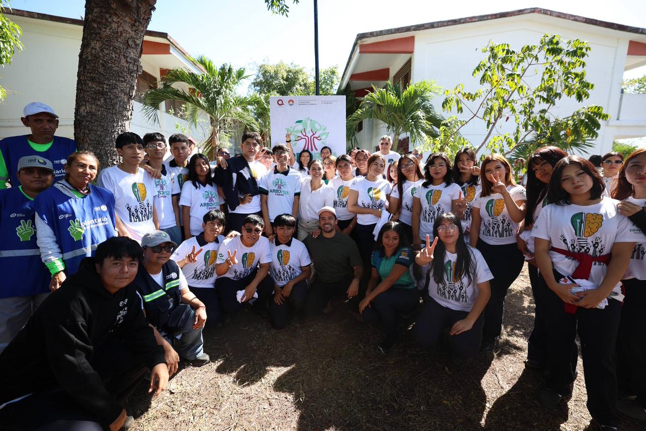 uploads/6/32/01 (2897).Jpeg